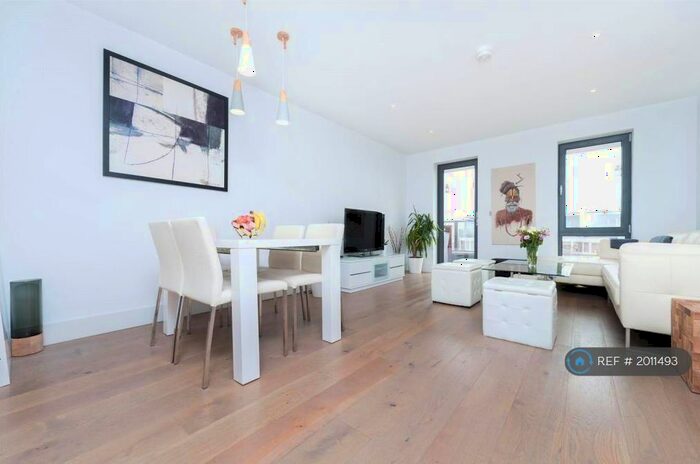 2 Bedroom Penthouse To Rent In The Textile Building, London, E9