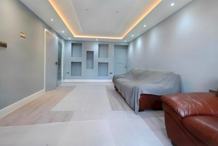 1 Bedroom Flat To Rent In Llanover Road, Wembley, HA9