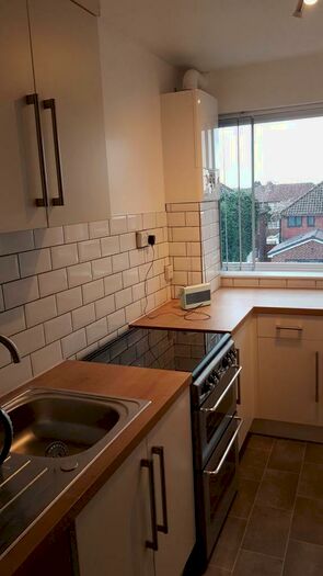 1 Bedroom Flat To Rent In Sunningdale Court, Manchester, Greater Manchester, M34