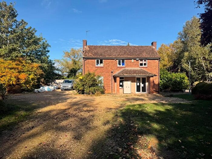 3 Bedroom Detached House For Sale In The Lodge, Towcester Road, Milton Malsor, Northampton, Northamptonshire, NN4