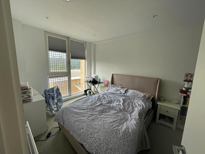 2 Bedroom Flat To Rent In Boundary Lane, Manchester, Greater Manchester, ?[RUwfztC], M15