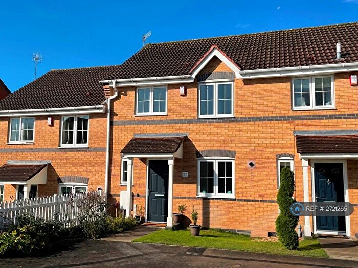 3 Bedroom Terraced House To Rent In Chatsworth Park Avenue, Stoke-On-Trent, Staffordshire., ST4