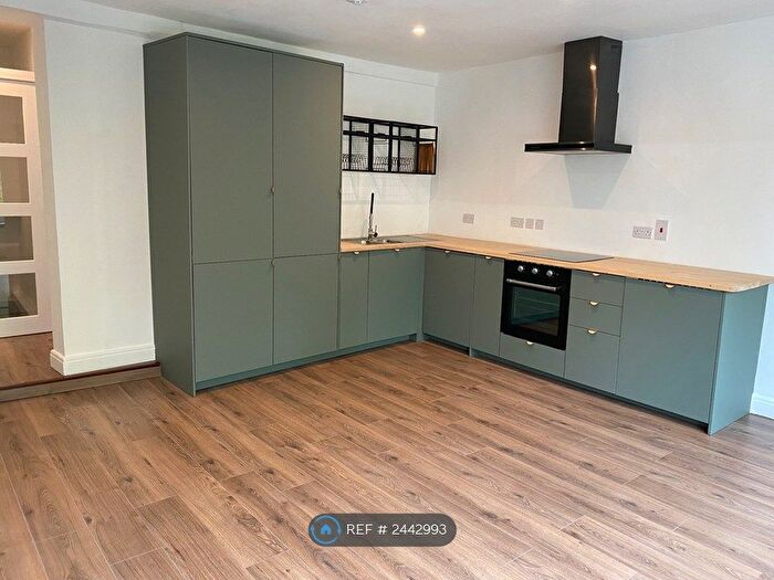 1 Bedroom Flat To Rent In Kirkgate, Silsden, BD20