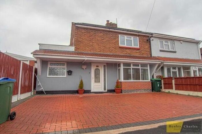 3 Bedroom Property To Rent In Jeffrey Road, Rowley Regis, B65