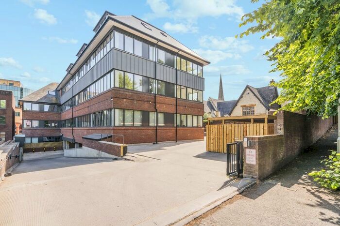 1 Bedroom Flat To Rent In Station Road, Redhill, RH1