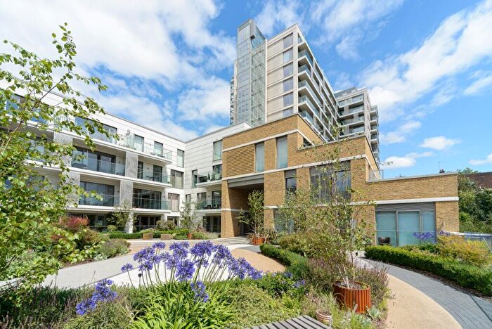 2 Bedroom Apartment To Rent In Acton Walk London, N20
