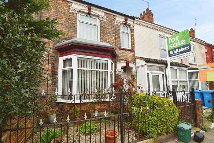 3 Bedroom Terraced House For Sale In Albert Avenue, Hull, HU3