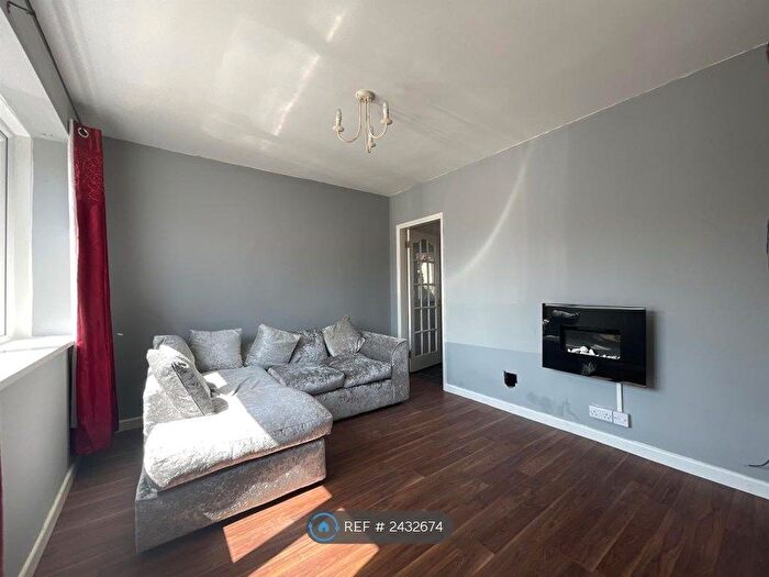 3 Bedroom Terraced House To Rent In Failsworth Close, Nottingham, NG11