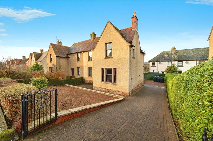 4 Bedroom Semi-Detached House For Sale In Crichton Avenue, Pathhead, Midlothian, EH37