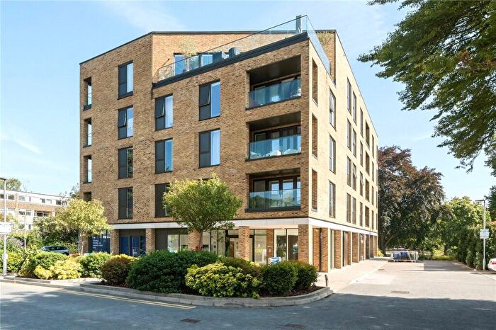 2 Bedroom Apartment To Rent In Leaping Birds Rise, Walton On Thames, KT12