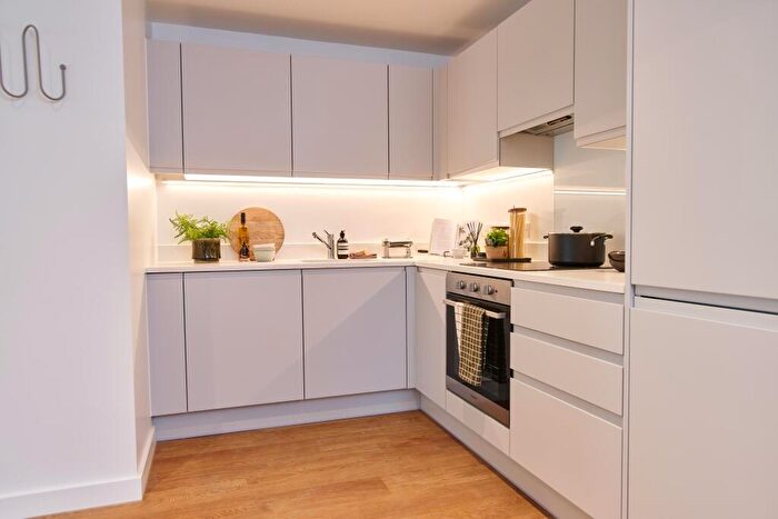 1 Bedroom Apartment To Rent In The Holloway, B1