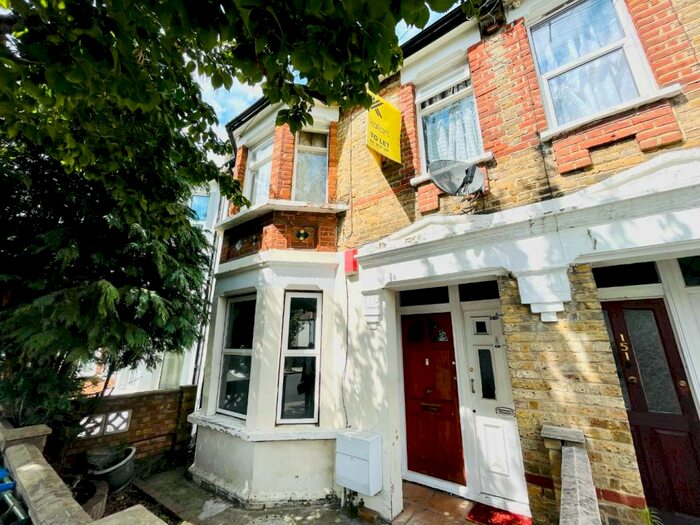 1 Bedroom Ground Maisonette To Rent In Benares Road, Plumstead, London, SE18