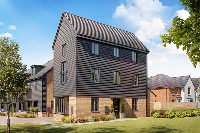 4 Bedroom Detached House For Sale In Hampton Beach Waterhouse Way Hampton Centre Peterborough, PE7