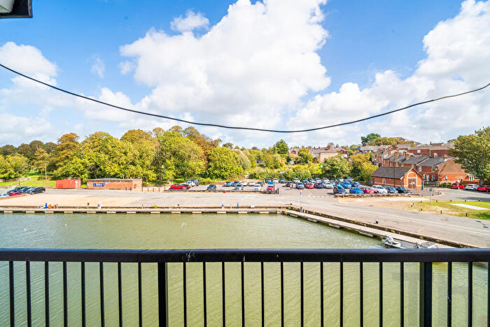 3 Bedroom Flat To Rent In Newport, Isle Of Wight, PO30