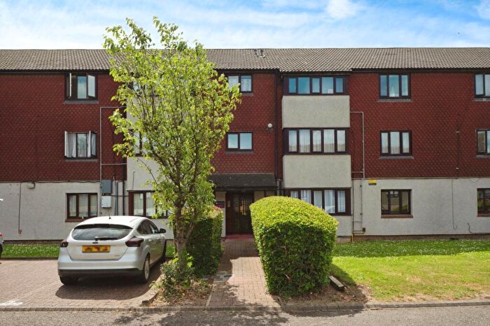 1 Bedroom Flat For Sale In Teviot Avenue, Aveley, South Ockendon, Essex, RM15