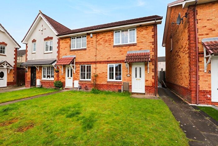 2 Bedroom End Of Terrace House For Sale In Elm Drive, Chapelhall, ML6