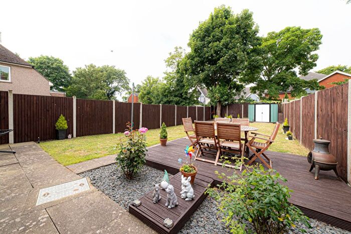 2 Bedroom Semi-Detached House For Sale In Windmill Road, Canterbury, CT1