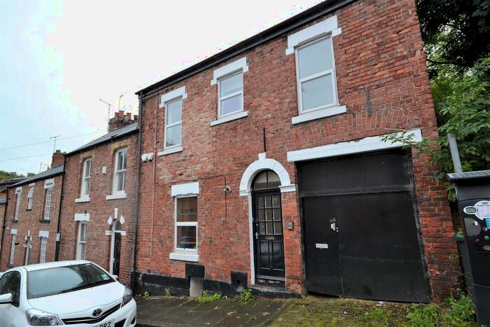 6 Bedroom Detached House To Rent In Flass Street, Durham, DH1