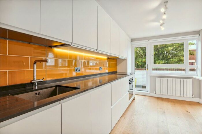 2 Bedroom Flat To Rent In Pembroke Street, Kings Cross, N1