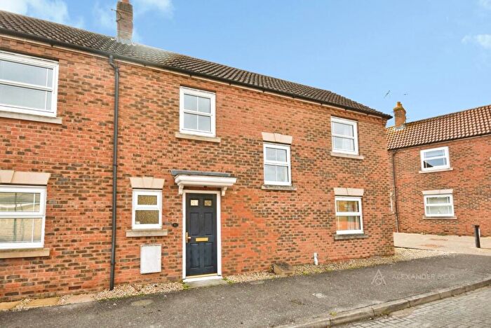 3 Bedroom Terraced House To Rent In Arncott Way, Aylesbury, HP19