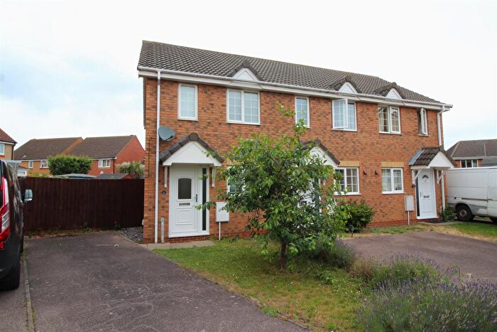 2 Bedroom End Of Terrace House For Sale In Wigmore Drive, Park Farm, Peterborough, PE2