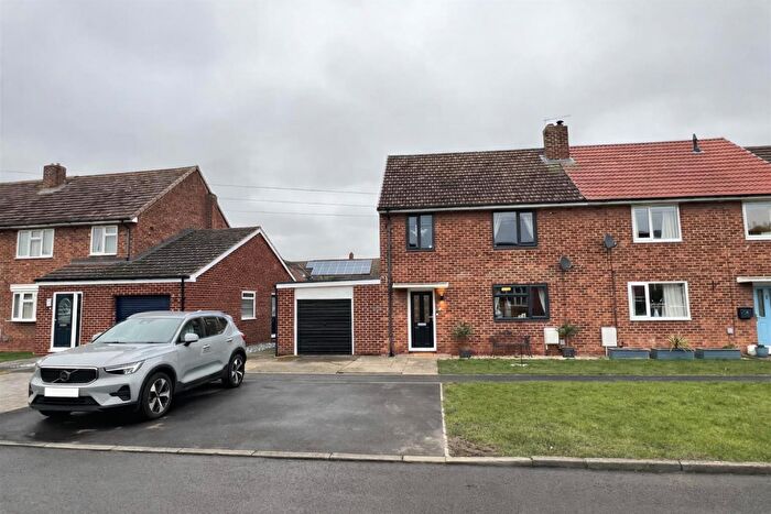 3 Bedroom Semi-Detached House For Sale In Fairfax Road, Middleton St. George, Darlington, DL2