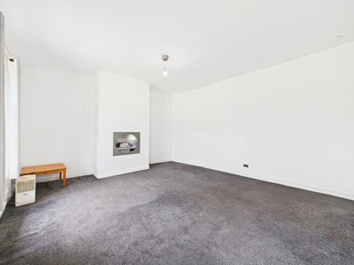 1 Bedroom Terraced Bungalow To Rent In St. Enochs Road, Bradford, BD6