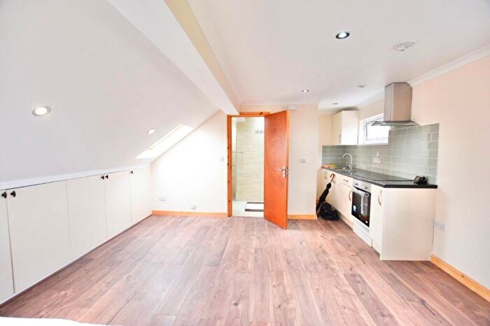 Studio To Rent In High Street South, London, E6