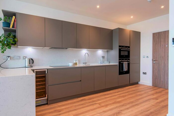 2 Bedroom Flat To Rent In Pavilion Road, West Bridgford, Nottingham, NG2