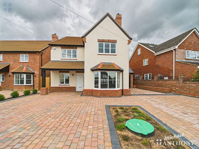 5 Bedroom Detached House For Sale In Lower Street, Quainton, Aylesbury, Buckinghamshire, HP22