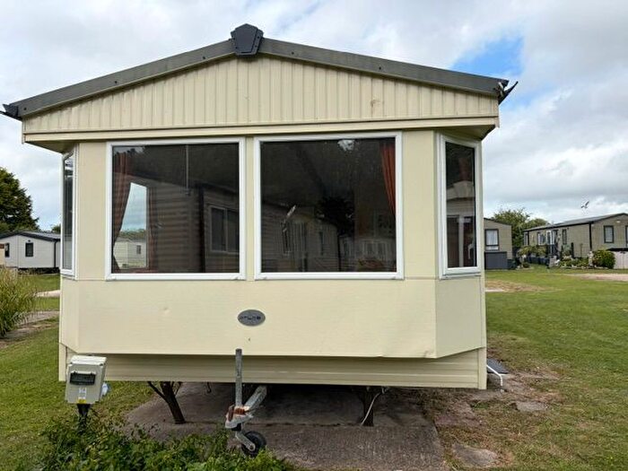 2 Bedroom Park Home For Sale In Station Road, Winchelsea, TN36