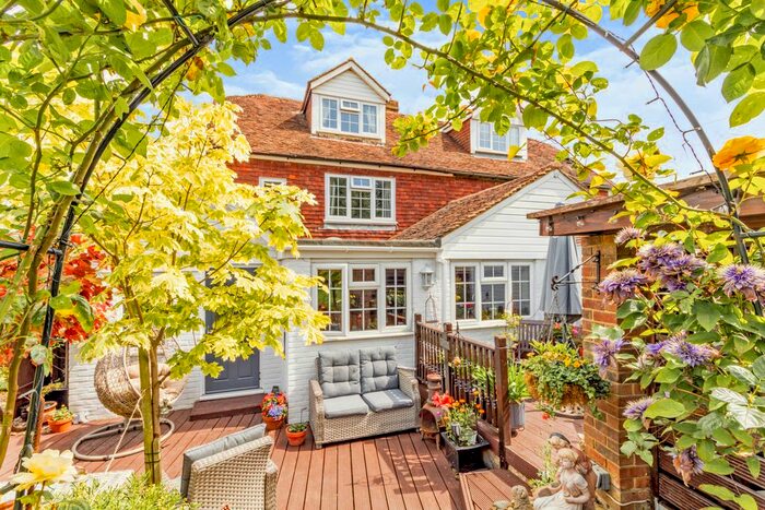 3 Bedroom Semi-Detached House For Sale In Lidsing Road, Boxley, Maidstone, ME14