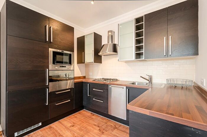 2 Bedroom Flat To Rent In Canfield Gardens West Hampstead, NW6