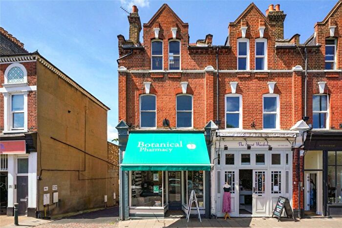 2 Bedroom Flat To Rent In Crown Road, St Margarets, Twickenham, TW1