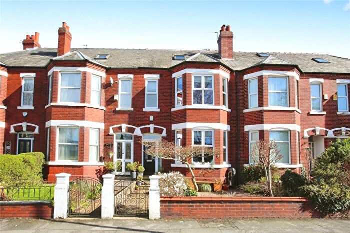 5 Bedroom Terraced House For Sale In Manchester Road, Heaton Chapel, Stockport, SK4