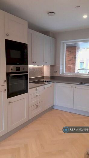 1 Bedroom Flat To Rent In India Way, London, NW7