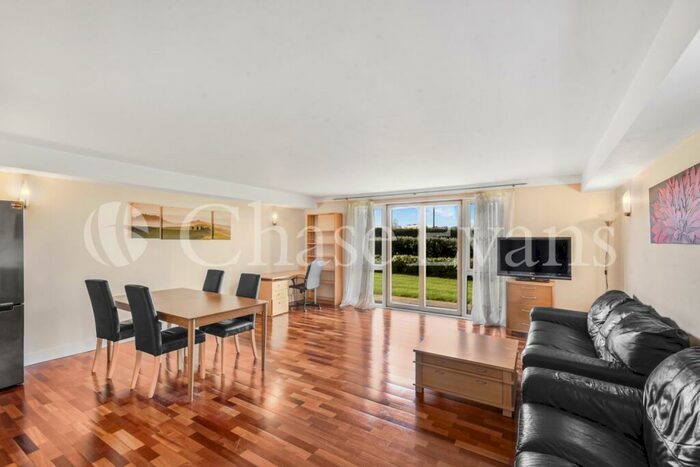 2 Bedroom Flat To Rent In Westferry Road, Canary Wharf, London, E14