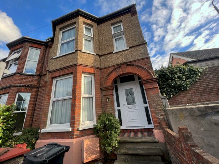 4 Bedroom End Of Terrace House To Rent In Nelson Road, Harwich, CO12