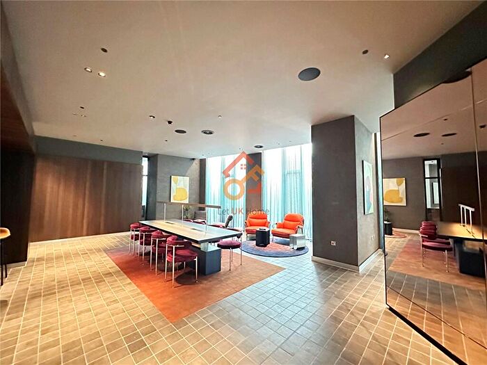 1 Bedroom Flat To Rent In Vista River Gardens, Trinity Way, Manchester, M3