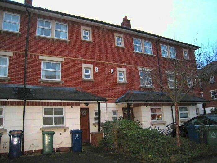 4 Bedroom Property To Rent In Great Mead, Oxford, OX1