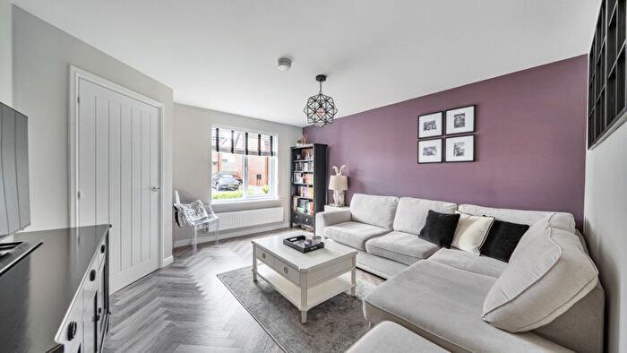 3 Bedroom Semi-detached House For Sale In Middlesbrough, Middlesbrough, TS8