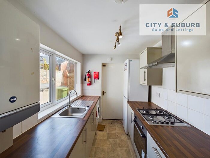 5 Bedroom Terraced House To Rent In Heaton, Newcastle Upon Tyne, Tyne And Wear, NE6