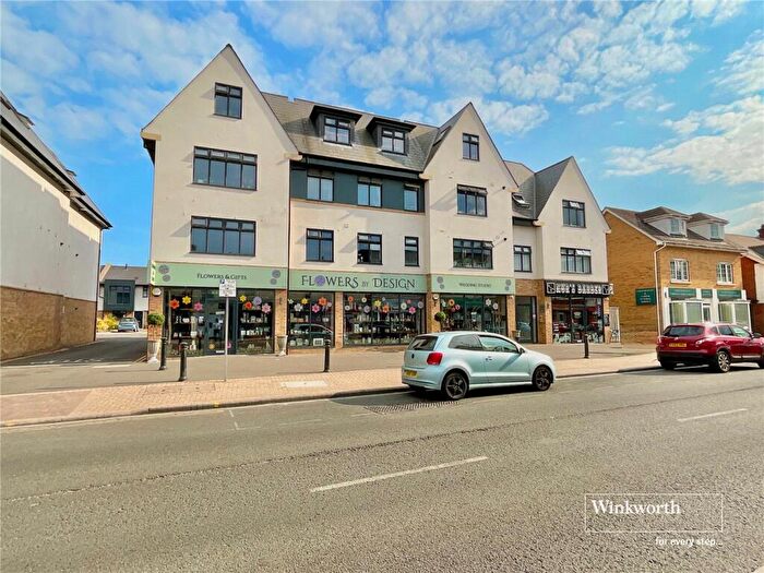 2 Bedroom Apartment For Sale In Lymington Road, Highcliffe, Christchurch, Dorset, BH23