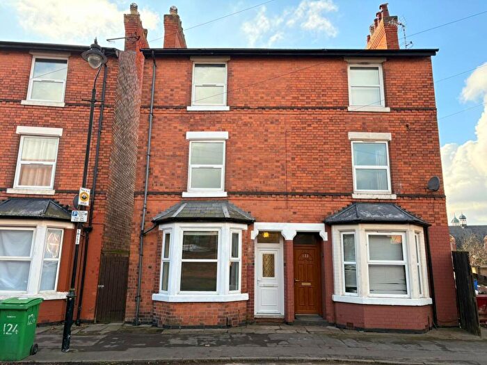 4 Bedroom Terraced House To Rent In Wilford Crescent East, Nottingham, Nottinghamshire, NG2