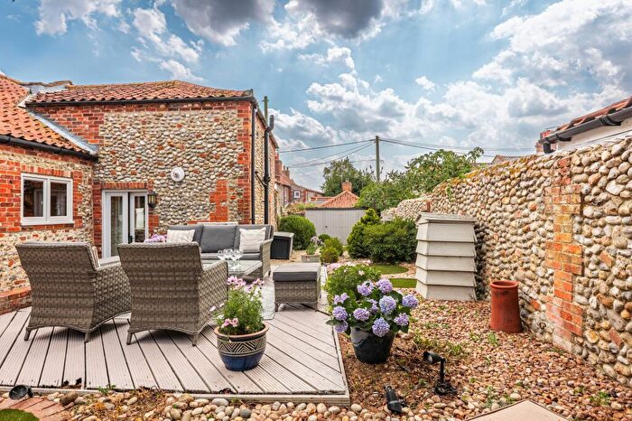 2 Bedroom Property For Sale In Beautifully Renovated Brick And Flint Cottage In Langham, NR25