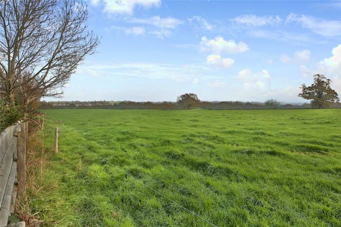 4 Bedroom Detached House For Sale In Lydlinch, Sturminster Newton, Dorset, DT10