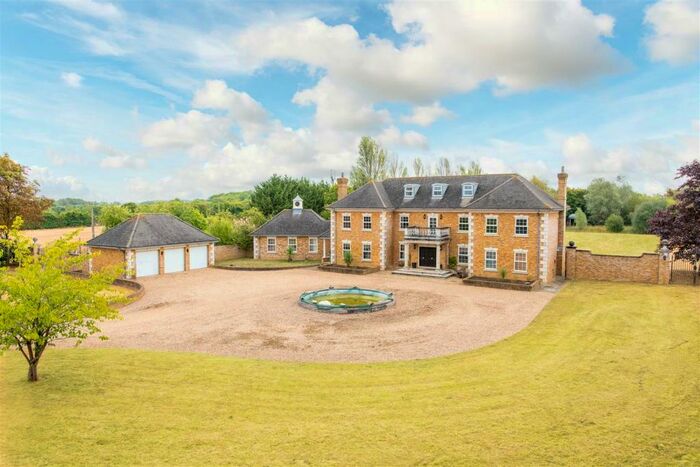7 Bedroom Detached House For Sale In Sherington, Buckinghamshire., MK16