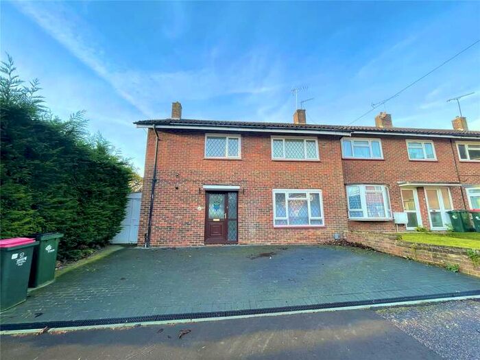 4 Bedroom End Of Terrace House To Rent In Raleigh Walk, Crawley, RH10