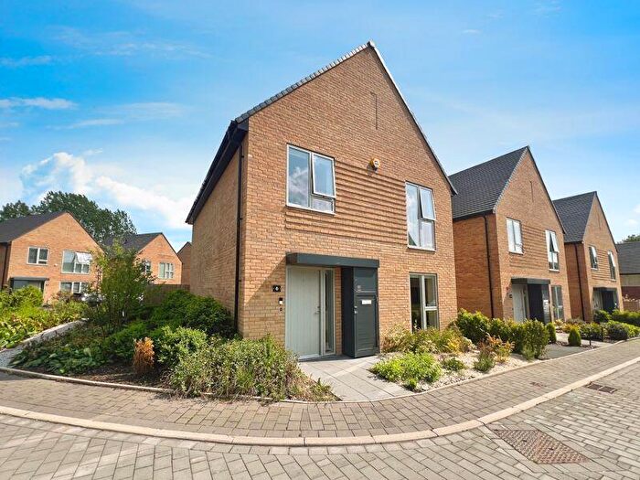 4 Bedroom Detached House To Rent In Loke Lane, Westhoughton, Bolton, BL5