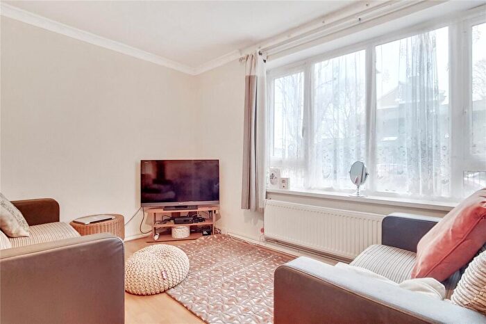 3 Bedroom Terraced House To Rent In Alderney House, Channel Islands Estate, Islington, London, N1